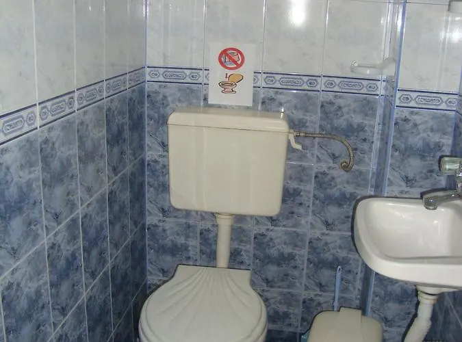 Casa de hóspedes Perla 2*